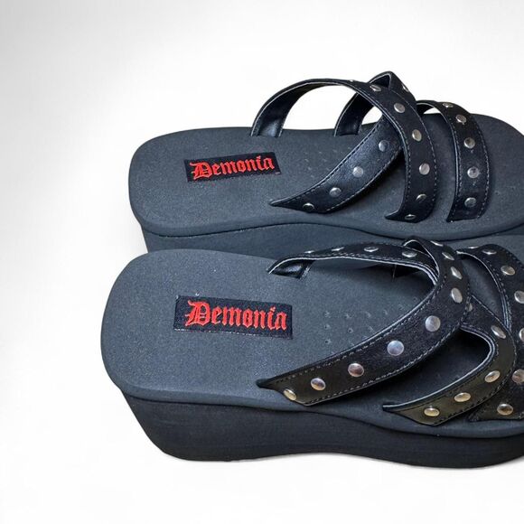 Women's Demonia 6 Black Platform Sandals Studded NEW Goth Alternative - Picture 4 of 8